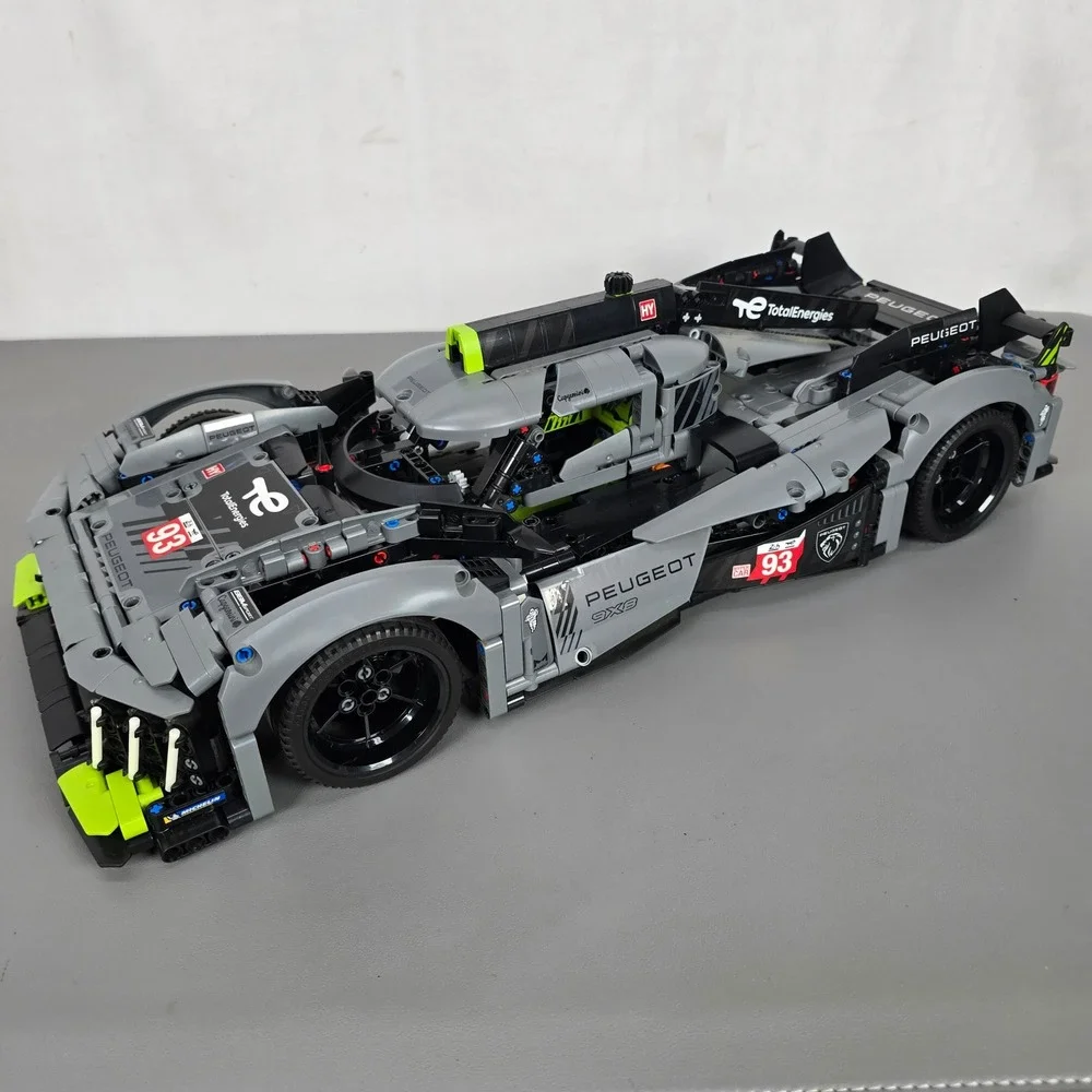 LEGO Technic Peugeot 9X8 24H Le Mans Hybrid Hypercar 42156 Assembled Model 1:10 - Picture 1 of 11